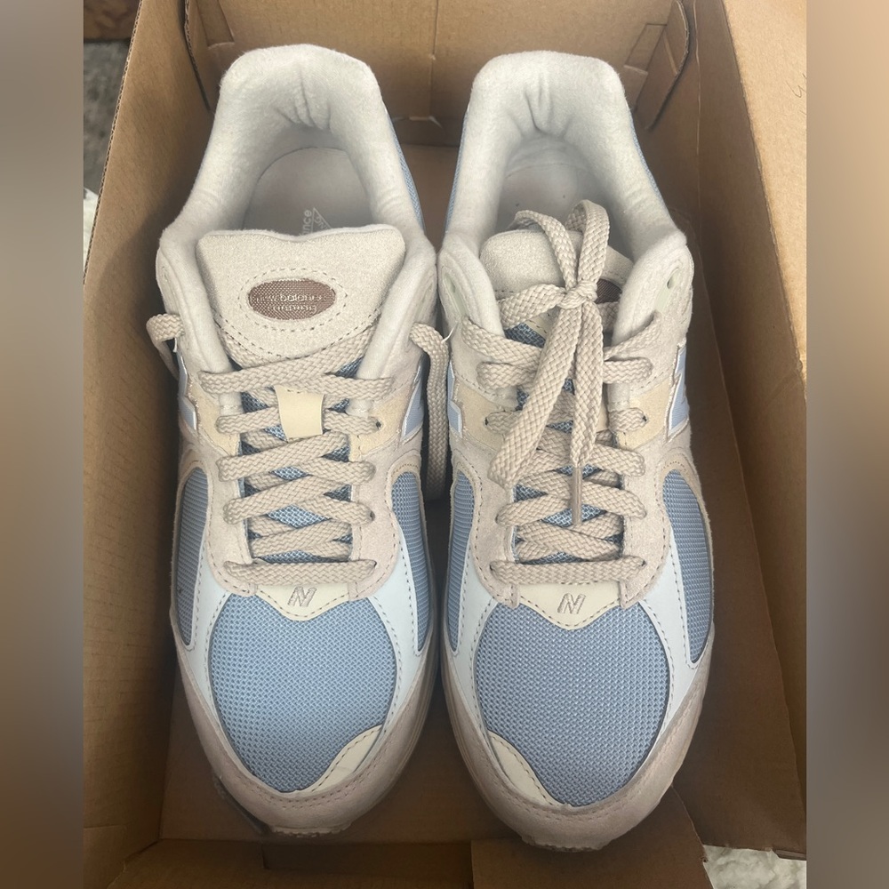 New Balance 2002r Sandstone Timberwolf sneakers